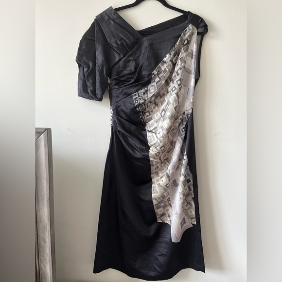 Dries Van Noten Aysmmetrical Sleeve Geometric Design Silk-Wool Dress Size 40/ 4 - Picture 4 of 16